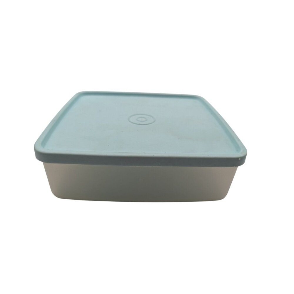 TUPPERWARE- Sandwich Keepers- green - #670-2 base, 671-38 top - Vintage
